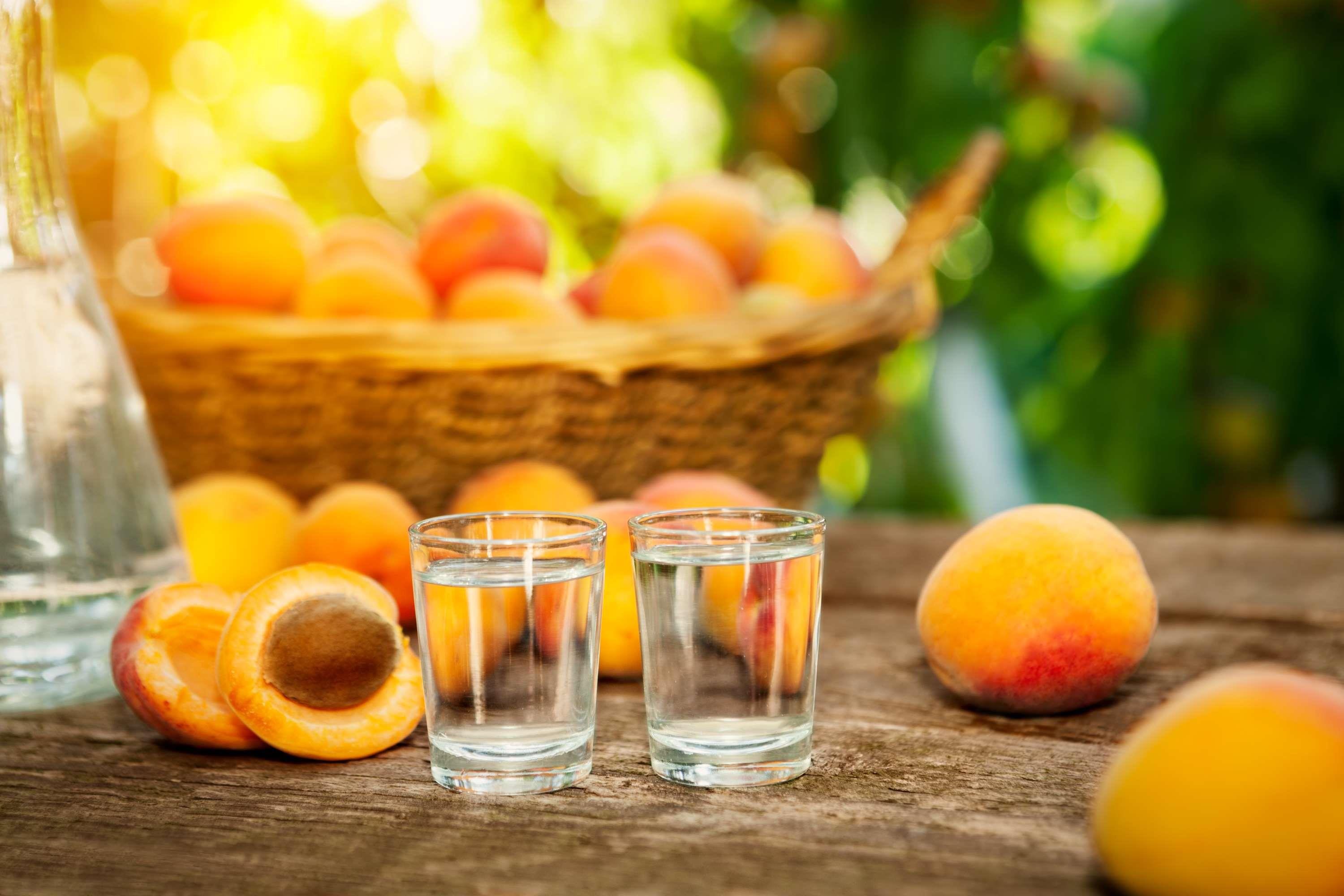 BIO Marillen Spirituose 0.5 l, 32 vol% BIO Marillen Spirituose 0.5 l, 32 vol%